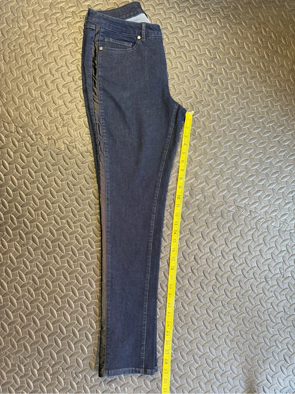 G.I.L.I. Dark Blue Jeans Black Tuxedo Stripe Size 10 Slim Straight